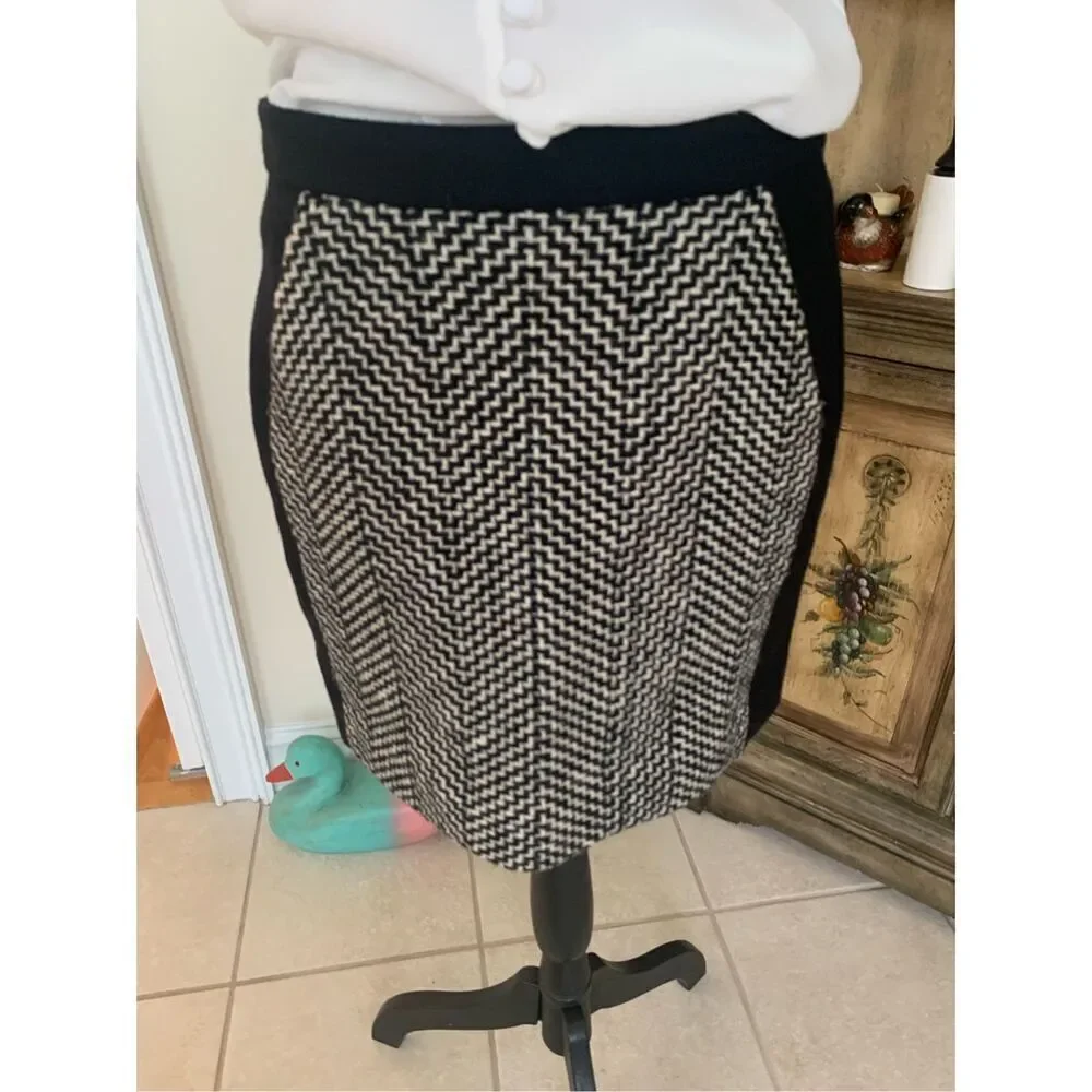J. Crew Black Ivory Herringbone Zig Zag 100% Wool Mini Skirt